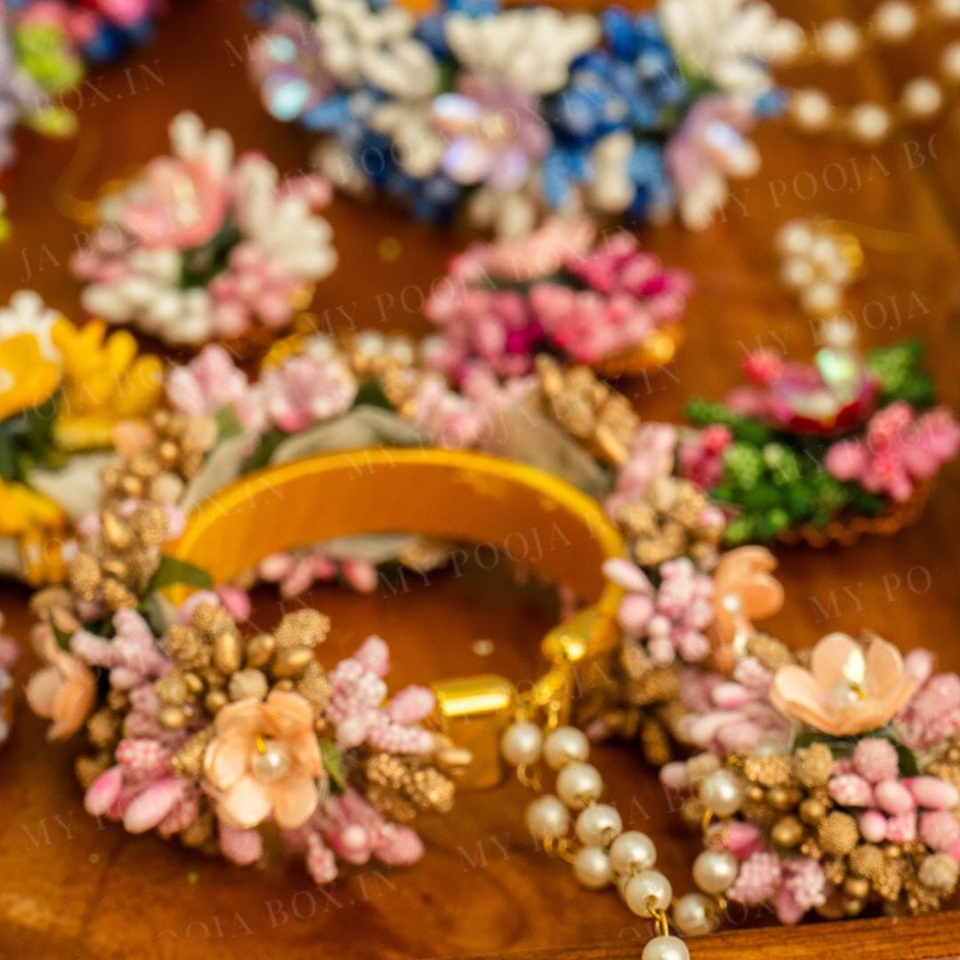 Floral Blue White Haath Phool Bracelet & Maang Tikka Set