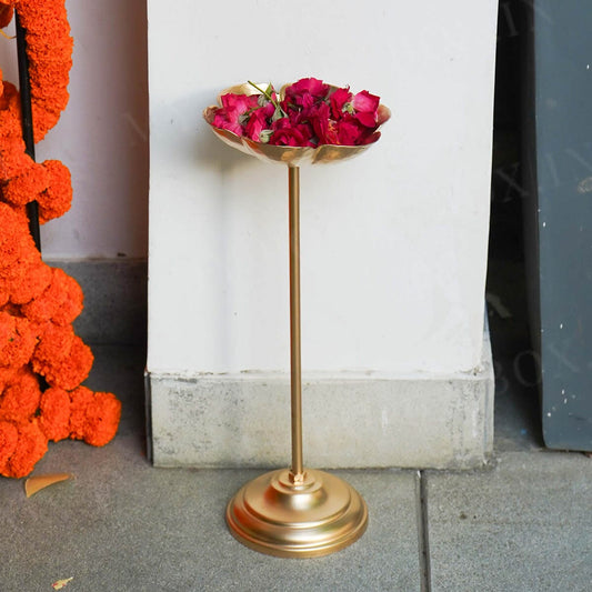 Mini Scallop Floral Diya Urli with Stand