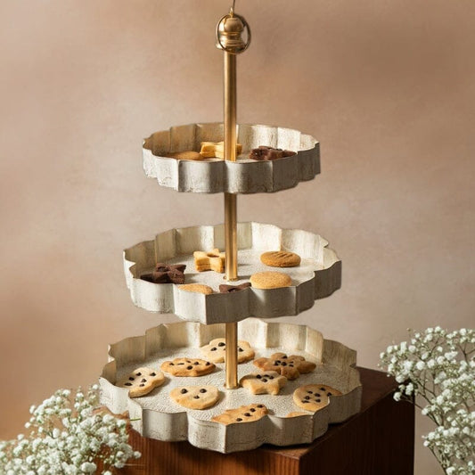 Traditional Layer White Urli/Dessert Stand