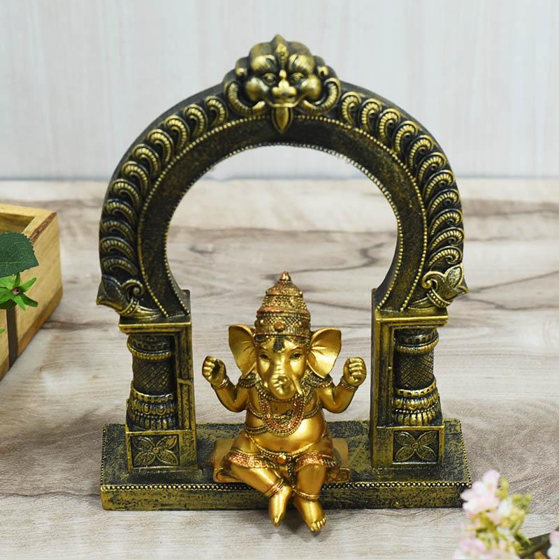 Beautiful Swinging Bal Ganesha