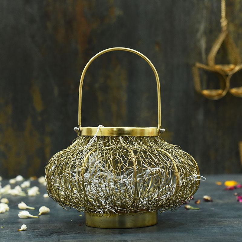 Tangled Wire Yellow Hanging Led Light