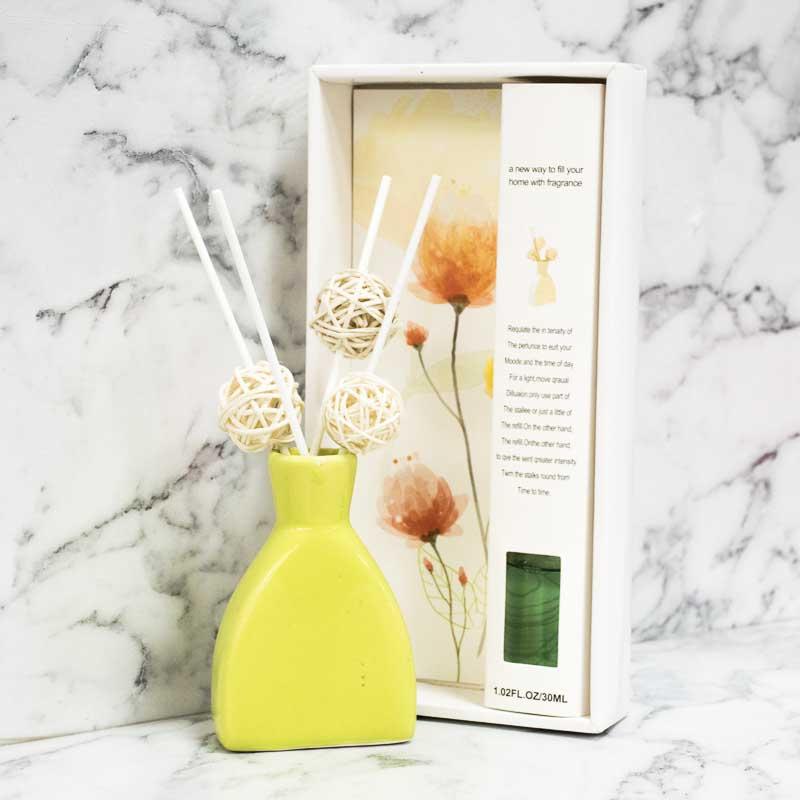 Green Aroma Diffusor with Jasmine Aroma Oil