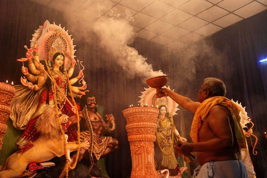 How to Fast on Shashthi: Light Fasting with Fruits and Milk for Durga Puja