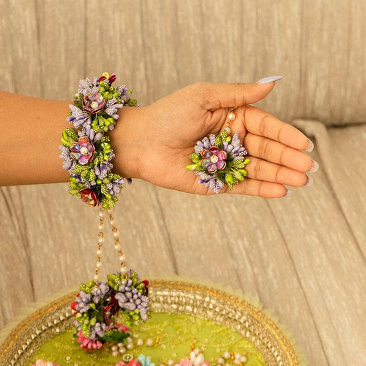 Floral Lavender Green Haath Phool Bracelet & Maang Tikka Set