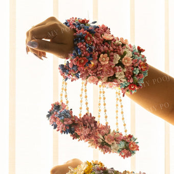 Floral Blue White Haath Phool Bracelet & Maang Tikka Set