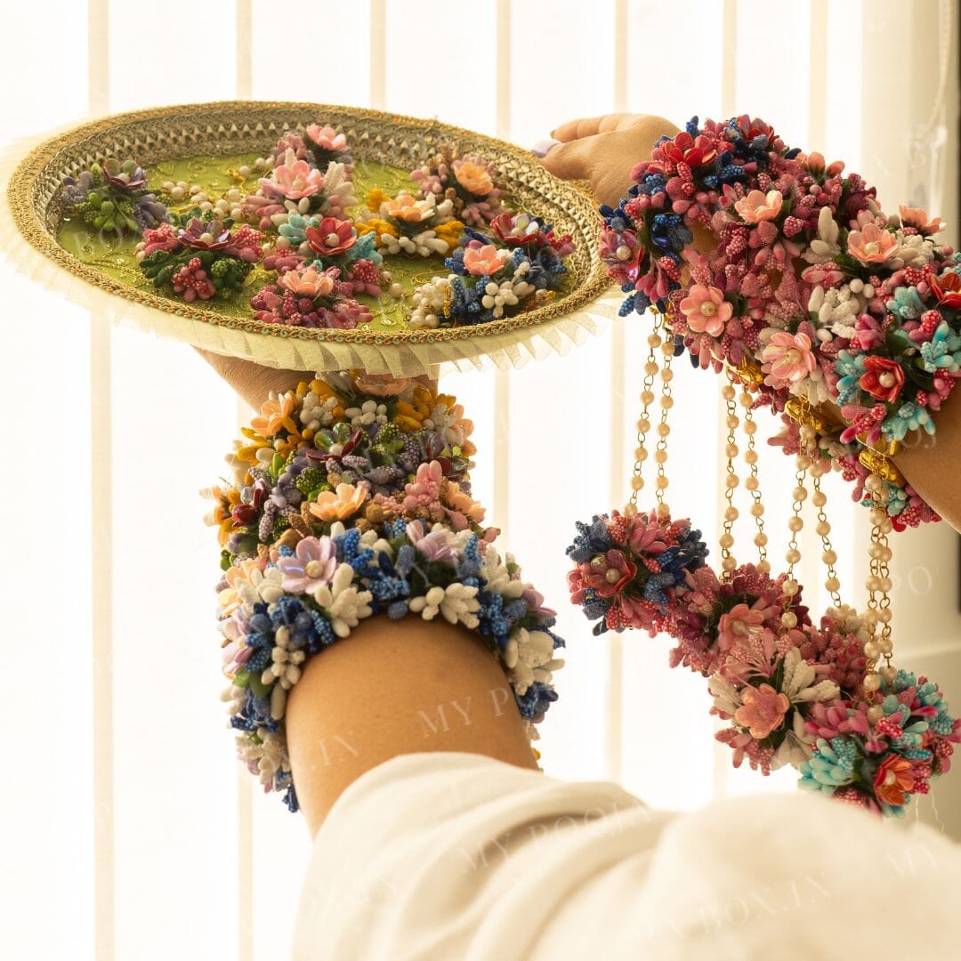 Floral Yellow White Haath Phool Bracelet & Maang Tikka Set