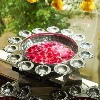 Aesthetic Silver Finish Floral Urli With Diya