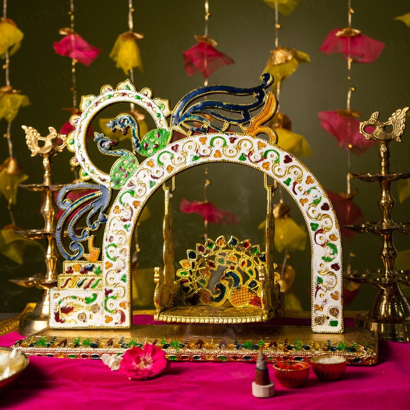 Kanha Meenakari Swing Singhasan