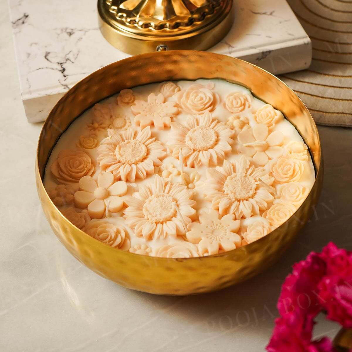 Jasmine Floral Wax Candle Urli (Gold)
