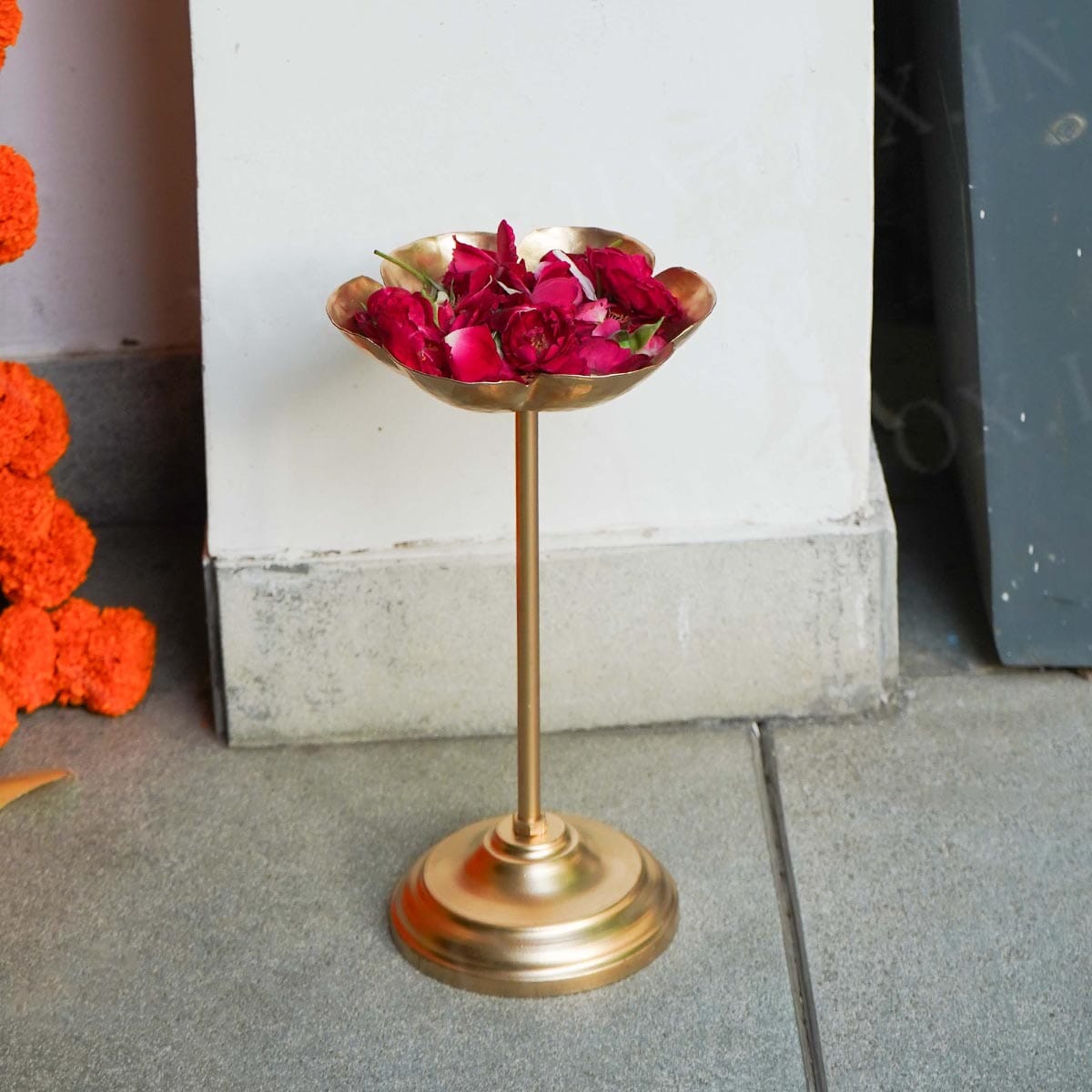 Mini Scallop Floral Diya Urli with Stand