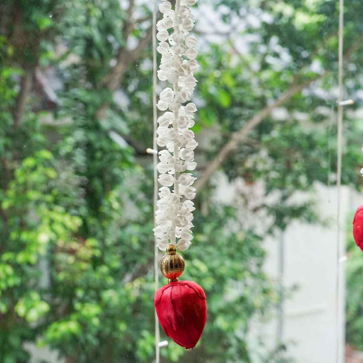 Artificial Jasmine Flower And Red Lotus Buds Decorative Backdrop Set Of 5