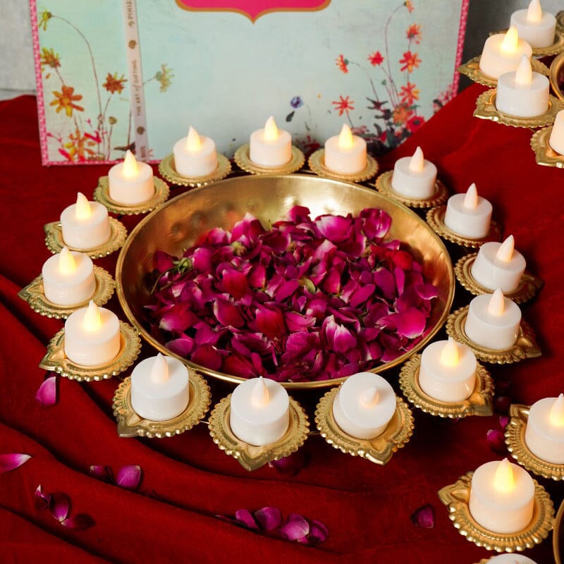 Aesthetic Floral Urli With Diya Gift Box