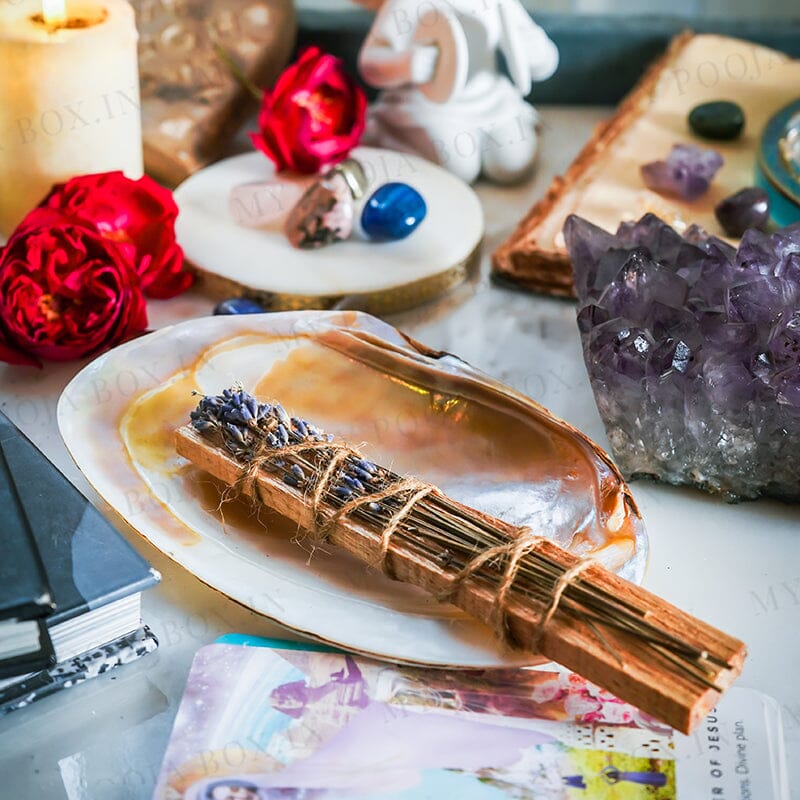 Palo Santo, Lavender, Eucalyptus, and Selenite Smudge Kit – LIVE ALOHA  DESIGNS