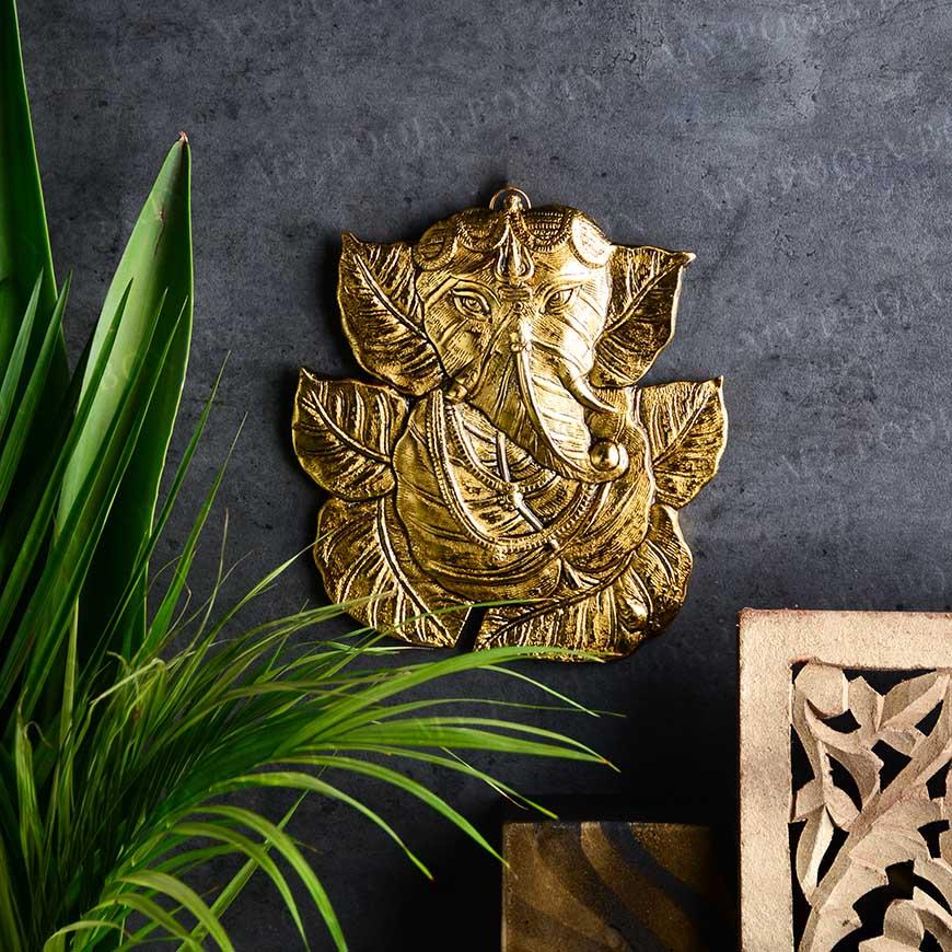 Gorgeous Leaf Ganesha Wall hanging
