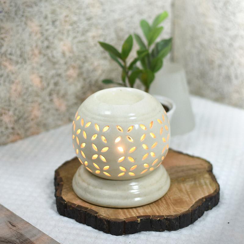 Pretty White Round Ceramic Aroma Diffuser