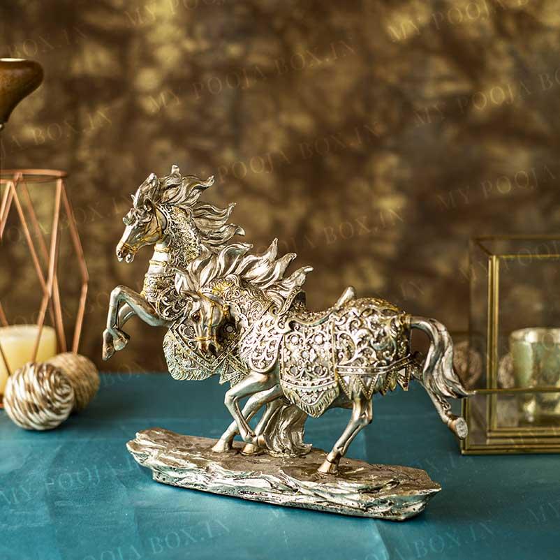 Endearing Silver Horse Showpiece
