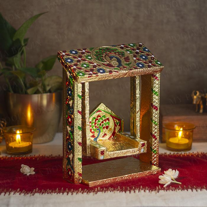 Handmade Elegant Peacock Jhula