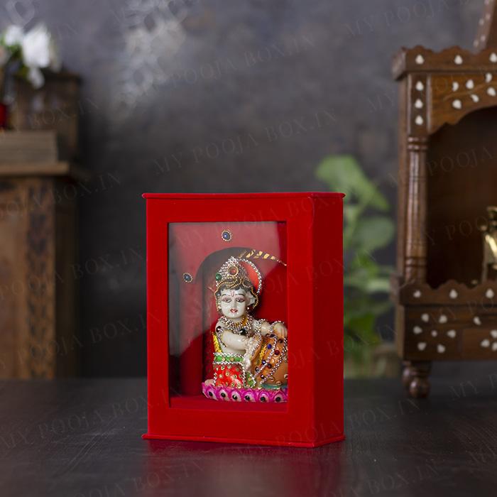 Charming Maakhan Chor Gopal Idol