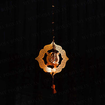 Faiza Alluring Hanging T-light Holder