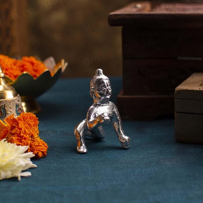 Endearing Medium Laddu Gopal