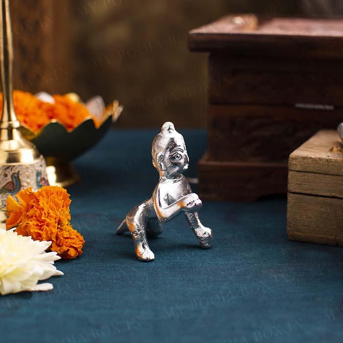 Endearing Medium Laddu Gopal