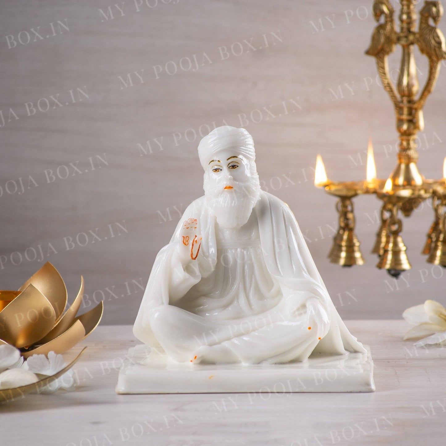 Auspicious Guru Nanak Statue