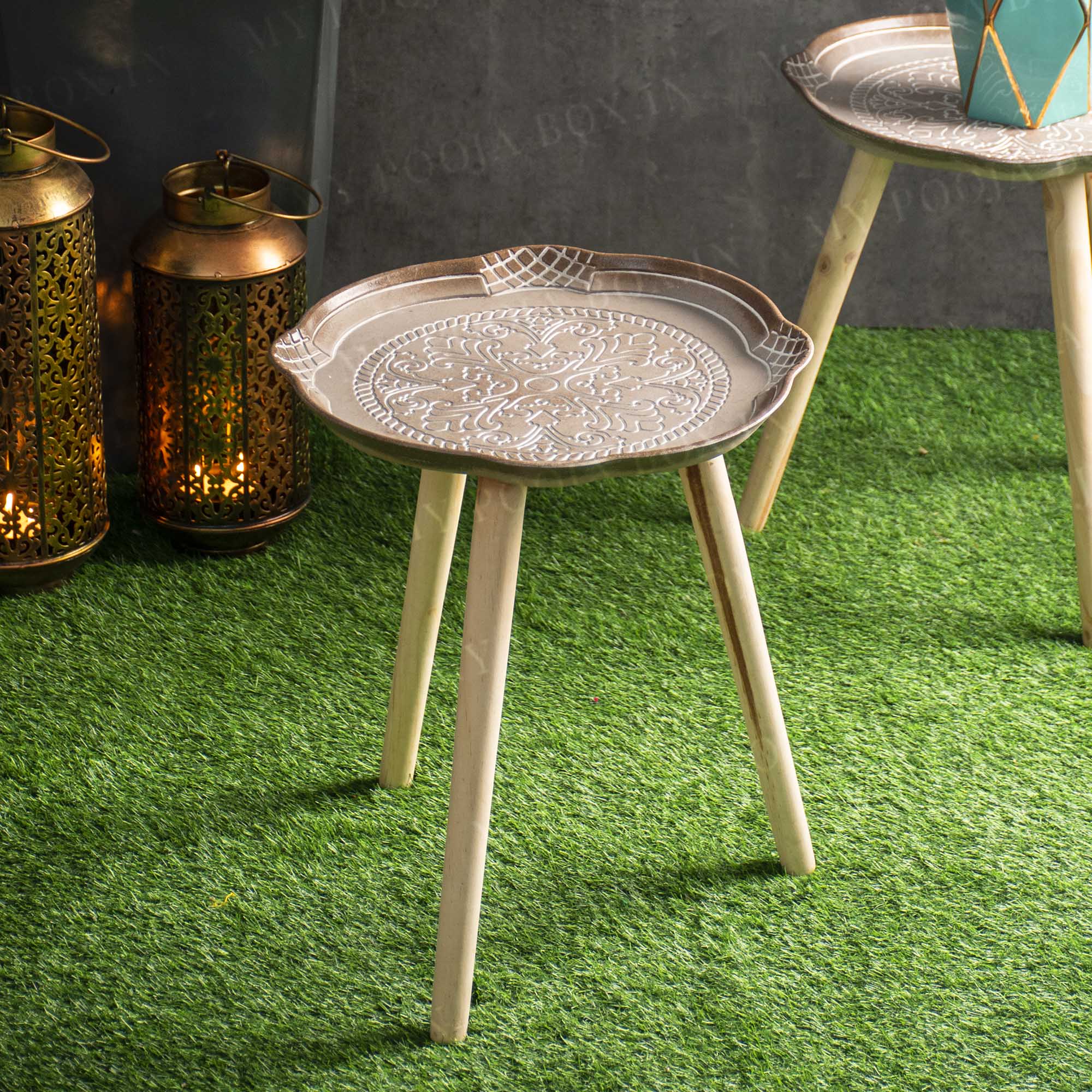 Patterned Tray Table