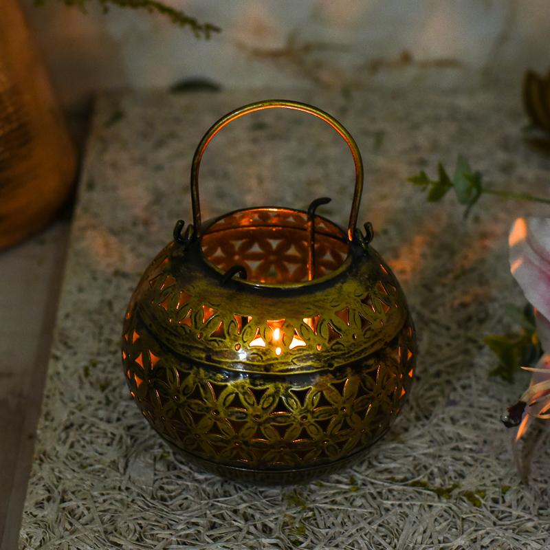 Golden Iron T-light Holder