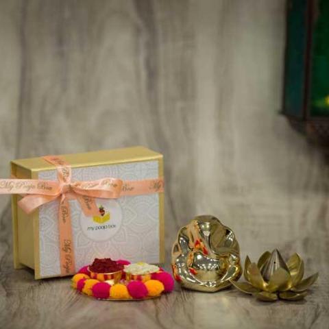 Exquisite Petite Ganesh Box
