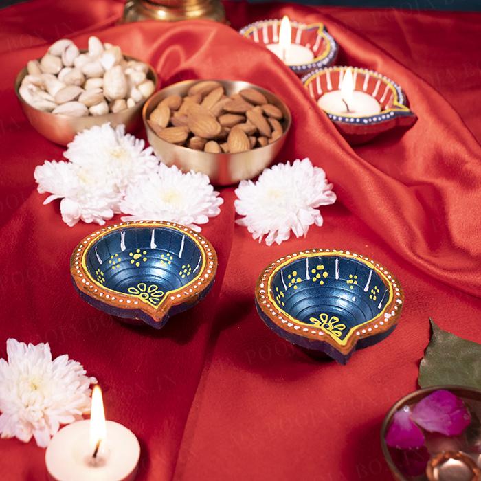 Classy Diya Set of 2
