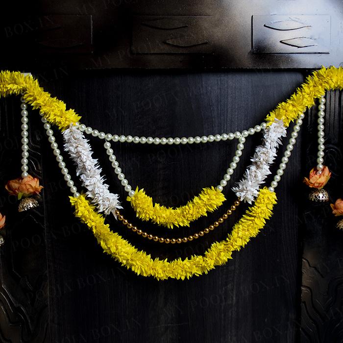 Captivating Door Decor Toran