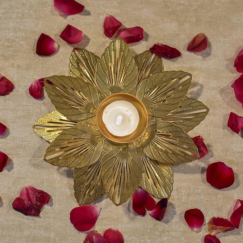Golden Leaf Candle Holder Showpiece