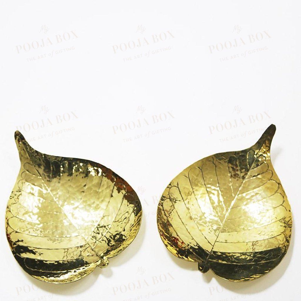 Antique Brass Prayer Leaf (Set Of 2)