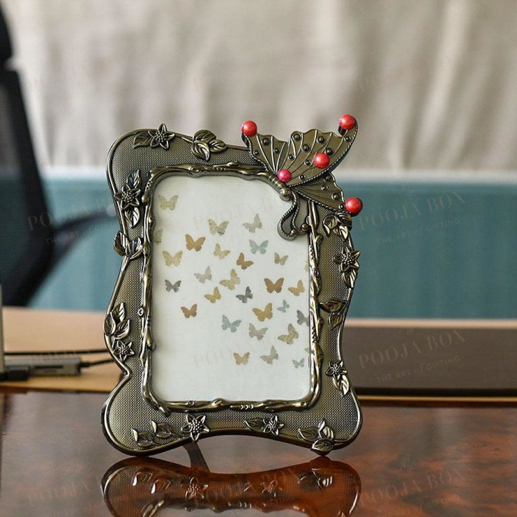 Exquisite Butterfly Bordered Photo Frame Home Decor