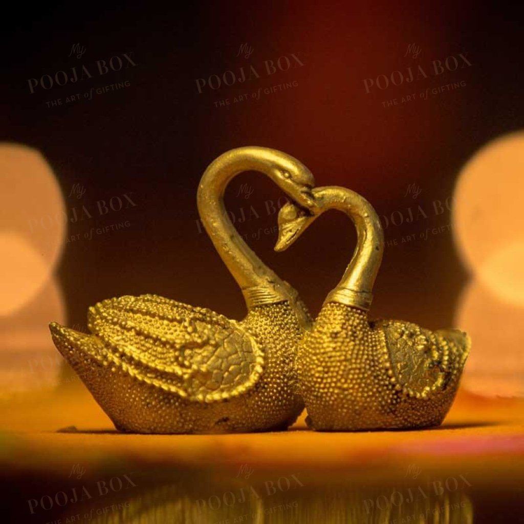 Feng Shui Pair of Golden Swan for Good Fortune