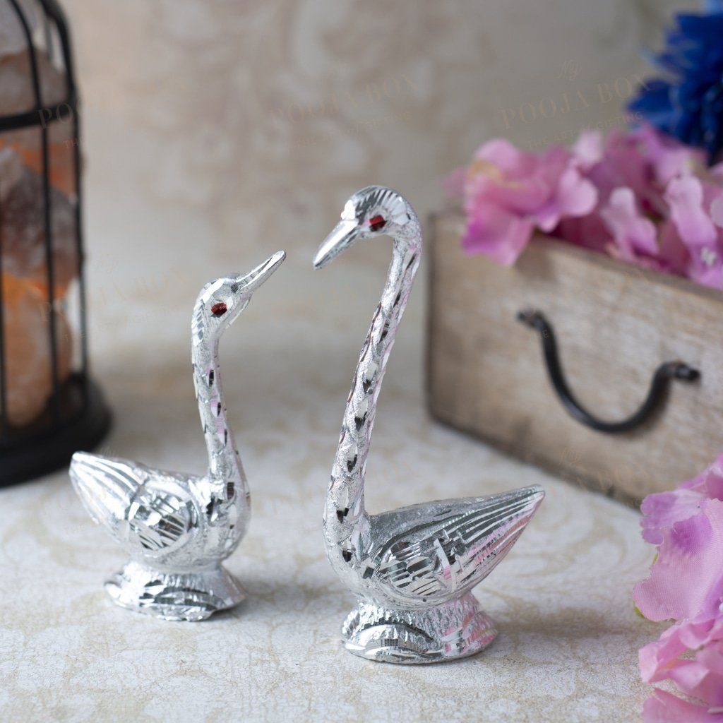 Feng Shui Silver Swan Couple