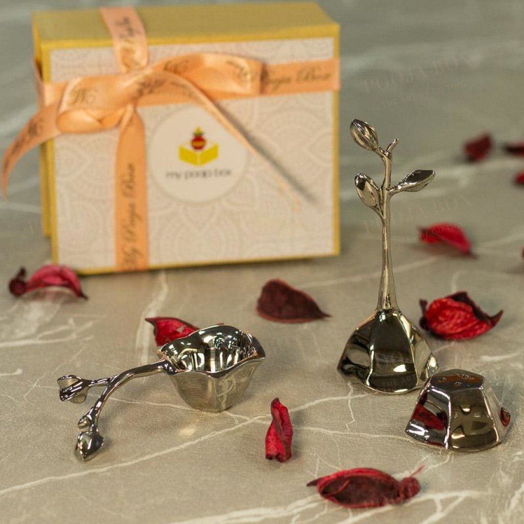 Fida Floral Pooja Set Of 3 Items